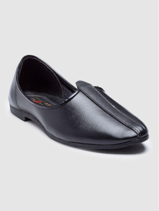 Action Lightweight Casual Shoes - Black Mens Slip-on Shoes - None