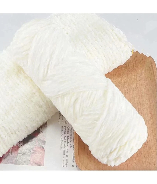 PRANSUNITA Softee Chunky Super Bulky Knitting Yarn for Hand DIY Bag Blanket Cushion Crocheting Projects 100 GMS (Off White)