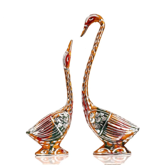 Bharat Saini Art ; Pair of Kissing Duck Showpiece Swan Love Birds Couple Statue Set Metal Bird Pair (Male - Female) Romantic Feng Shui Idol Wedding Gift & HomE