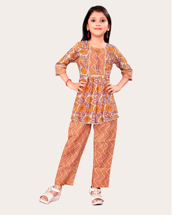 Girls Casual Kurta and Trouser Set-Yellow / 6 - 7 Years