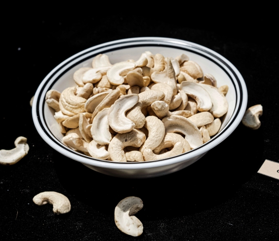 Havenuts Cashew 2 Piece, 100 gm - 250 gram