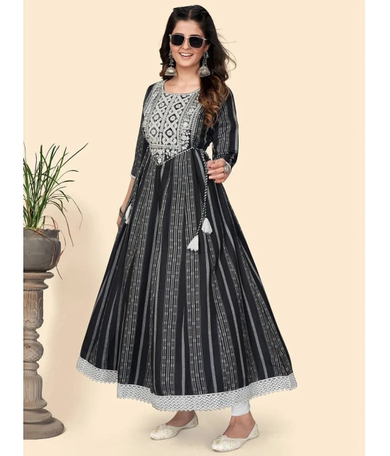 Vbuyz Cotton Embroidered Anarkali Black Kurti - None