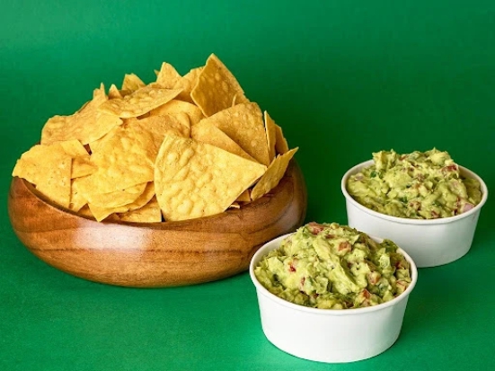 Amigo Guac Bowl with Chips