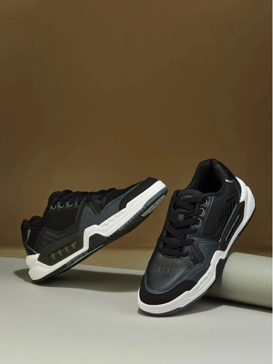 Campus OG-30 Black Mens Sneakers - None