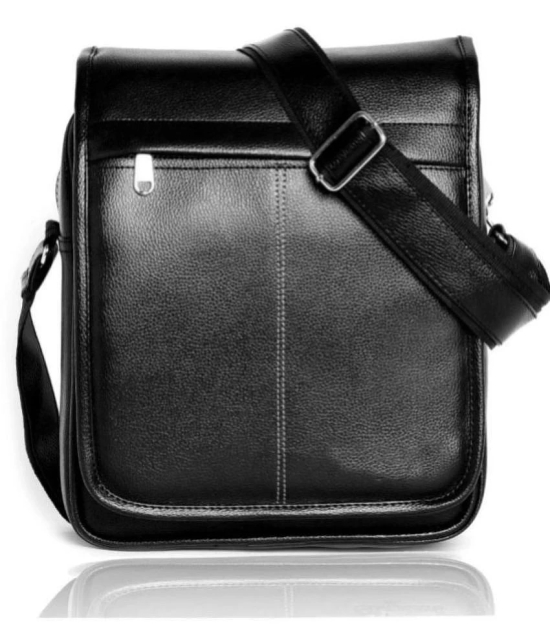 Raylan Black Solid Messenger Bag - Black