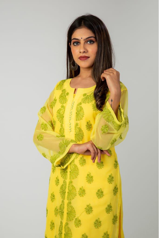 Ladies New Fashion hand Chikankari Kurti