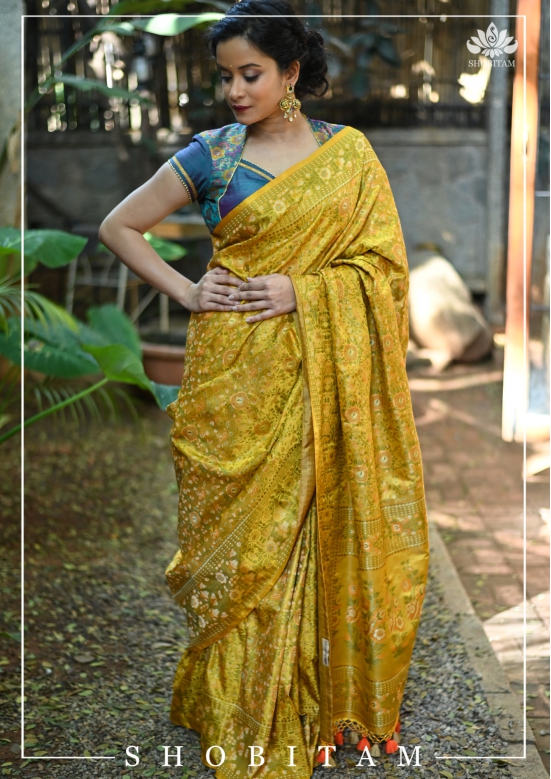 Exquisite Tanchoi Floral Banarasi Saree in Pure Silk Satin in Pale Mustard | SILK MARK CERTIFIED