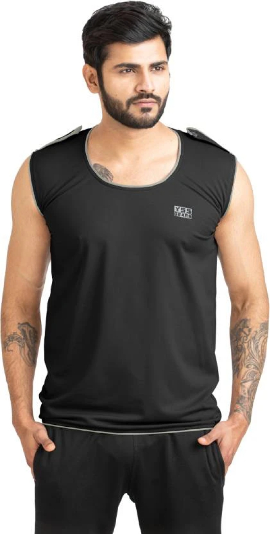 Men Solid Round Neck Polyester Grey T-Shirt