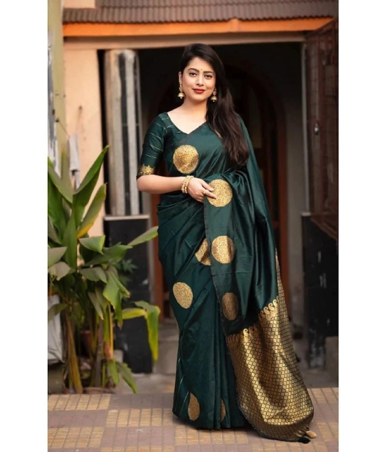 A TO Z CART Banarasi Silk Embellished Saree With Blouse Piece - Green ( Pack of 1 ) - Green