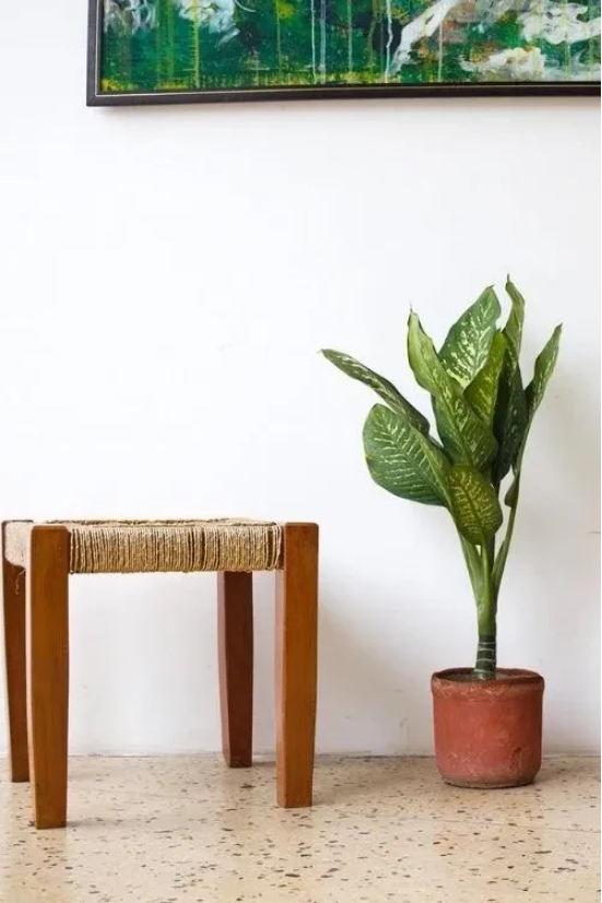 Lustrous Duckling Jute & Gold Stool