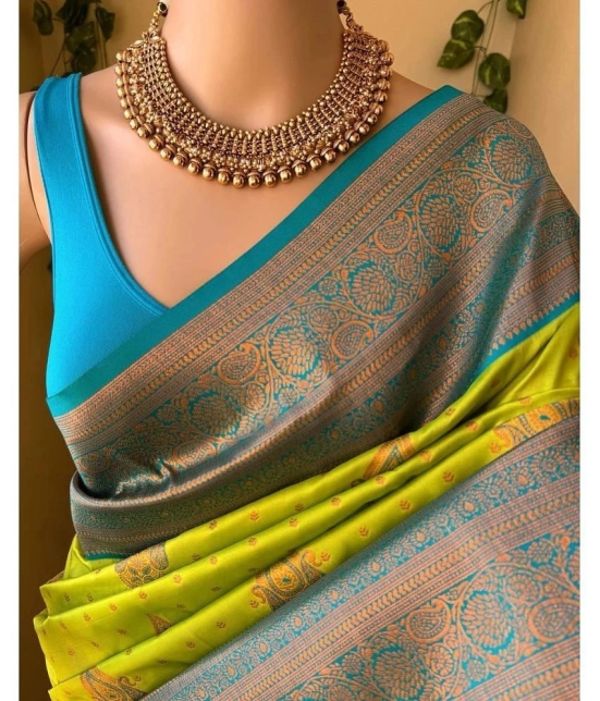 Apnisha Banarasi Silk Solid Saree With Blouse Piece - Green ( Pack of 1 ) - Green