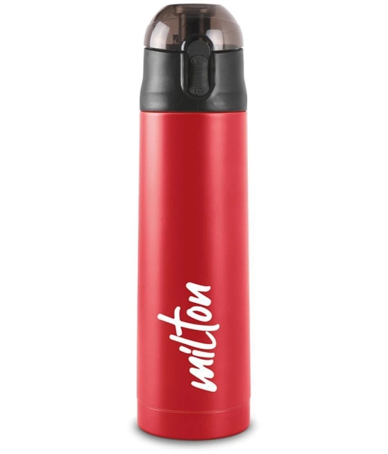 Milton New Crown 900 Thermosteel Hot or Cold Water Bottle, 750 ml, Red - Red