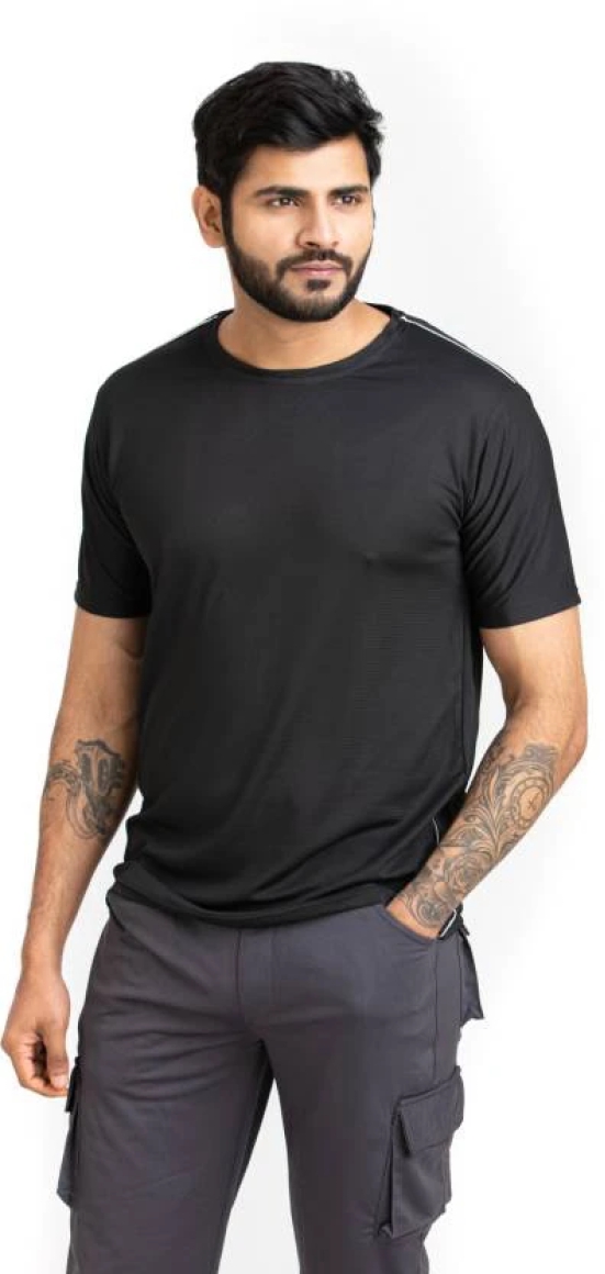 Solid Men Round Neck with Cool Rush Technology Men Solid Round Neck Polyester Black T-Shirt