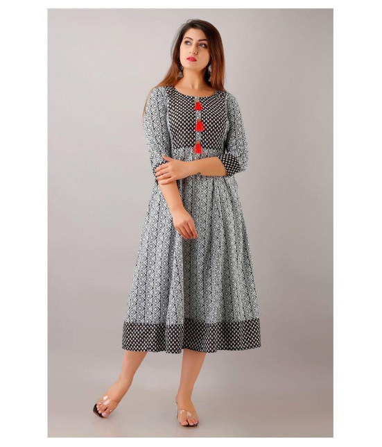 Svarchi Cotton White Regular Kurti - S