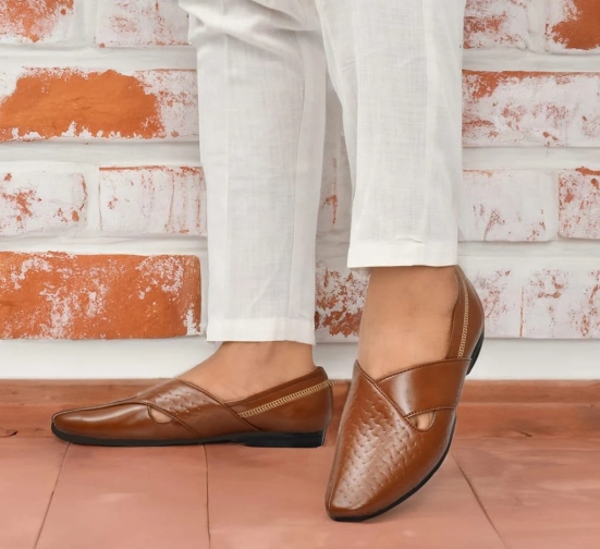 WUGO::Latest Fancy Men Nagra Shoes|Men Loafers|Aldo Shoes|Tan Nagra Juttis For Mens & Boys (Free Home Delivery)