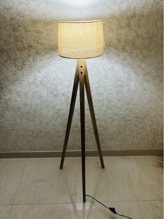 Wooden Floor Lamp, 3-Leg Lamp