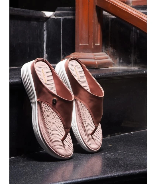 Liberty Peach Womens Slipper - None