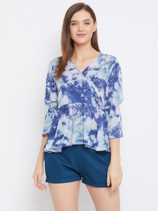 Women Blue Dyed Top with Shorts