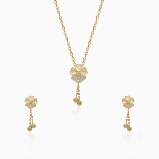 Golden Clover Dangle Set with Link Chain