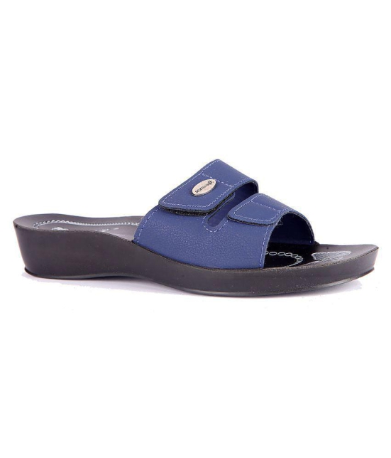 Aerowalk - Blue Women's Flats - None