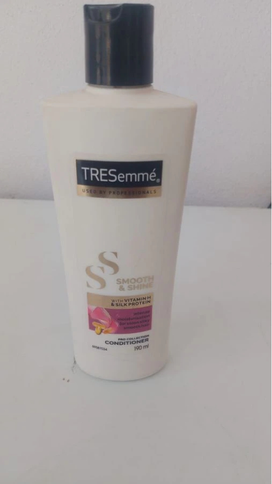 TRESEMME SMOOTH SHINE 190 ML 