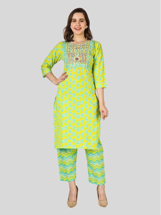 Light Green Rayon Floral Printed Kurti and Pant Set For Women-SMALL